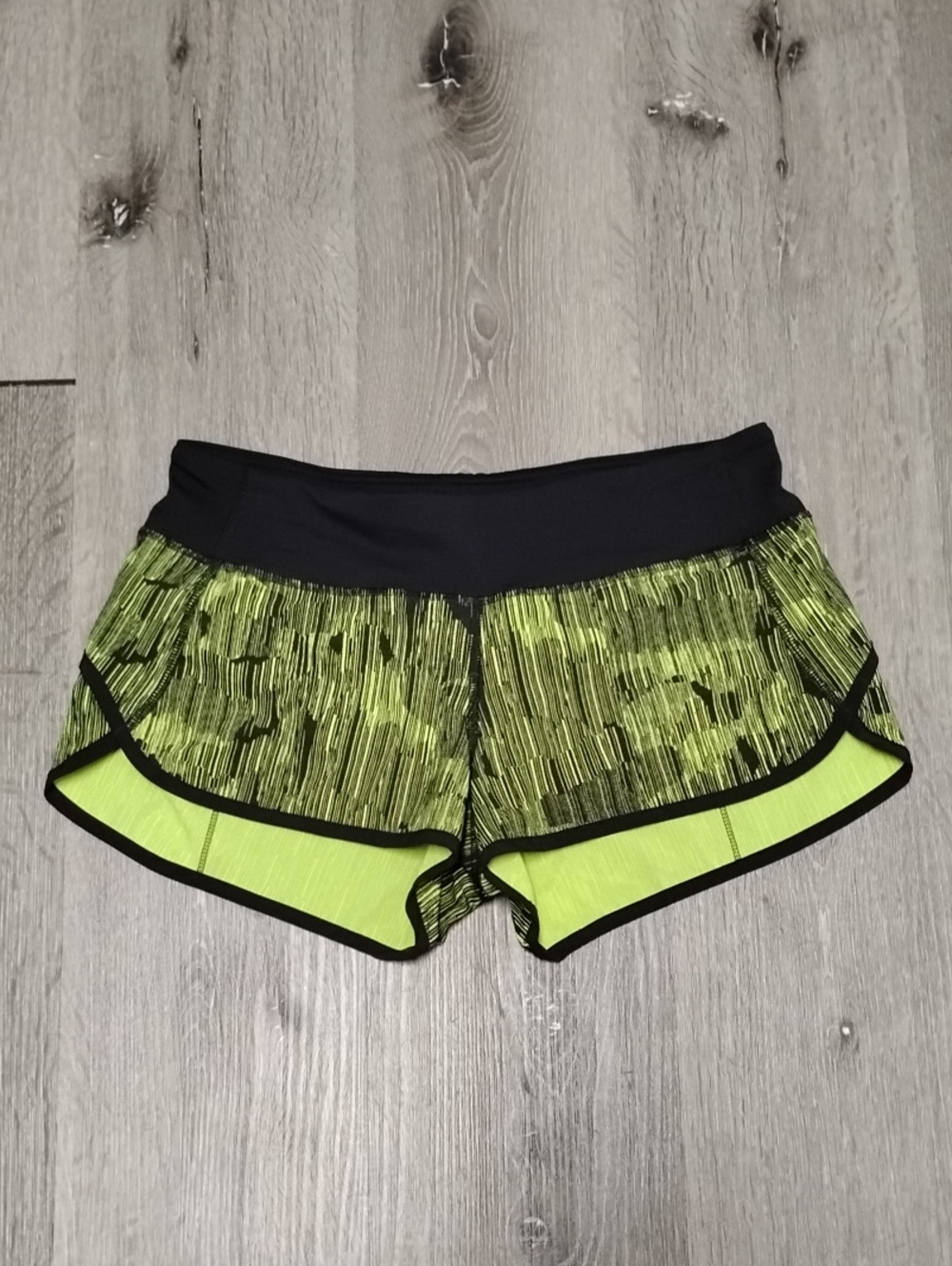 Lululemon Speed Short 2.5" W6